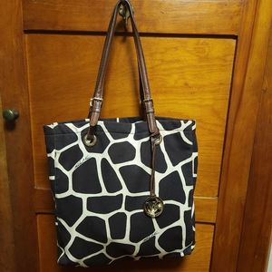 michael kors giraffe wallet